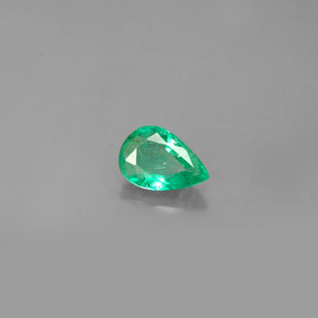Esmeralda verde natural de 0,37 ct, en forma de pera, VS-SI