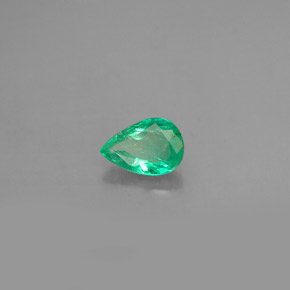 Esmeralda verde natural de 0,37 ct, en forma de pera, VS-SI