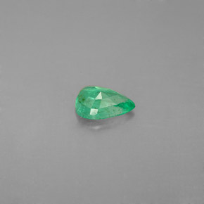 Esmeralda verde natural de 0,37 ct, en forma de pera, VS-SI