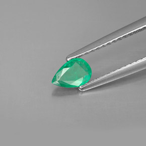Esmeralda verde natural de 0,31 ct, en forma de pera, SI-I1