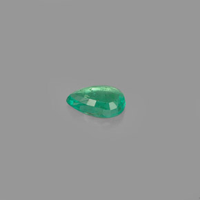Esmeralda Verde natural de 0.36 ct, En forma de pera, VS-SI