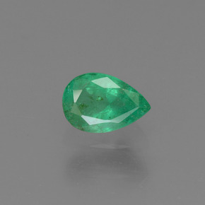 Esmeralda verde natural de 0,42 ct, en forma de pera, SI