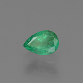 Esmeralda verde natural de 0,42 ct, en forma de pera, SI