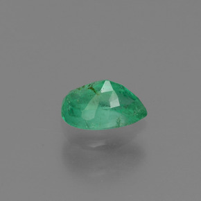 Esmeralda verde natural de 0,42 ct, en forma de pera, SI