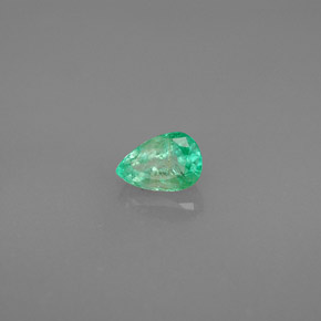 Esmeralda Verde natural de 0.47 ct, En forma de pera, VS-SI