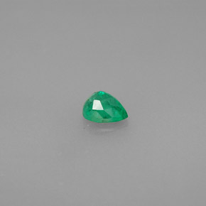 Esmeralda Verde natural de 0.32 ct, En forma de pera, SI