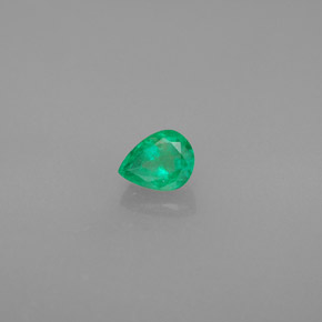 Esmeralda Verde natural de 0.32 ct, En forma de pera, SI