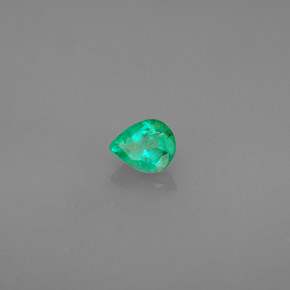 Esmeralda Verde natural de 0.27 ct, En forma de pera, VS-SI