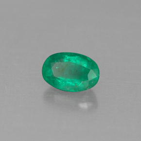 Esmeralda verde natural de 0,45 ct, corte óvalo, SI-I1