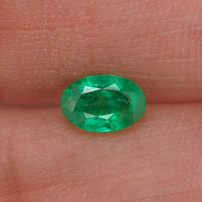 Esmeralda verde natural de 0,44 ct, corte óvalo, SI-I1