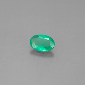 Esmeralda verde natural de 0,45 ct, corte óvalo, SI-I1