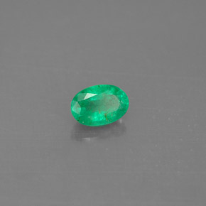 Esmeralda verde natural de 0,49 ct, corte óvalo, SI-I1