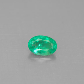 Esmeralda verde natural de 0,45 ct, corte óvalo, SI-I1