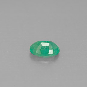 Esmeralda verde natural de 0,45 ct, corte óvalo, SI-I1