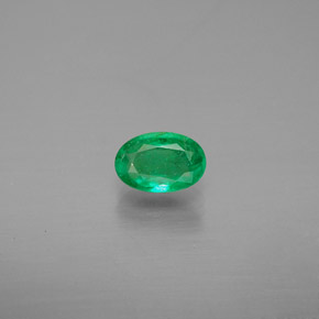 Esmeralda verde natural de 0,40 ct, corte óvalo, SI
