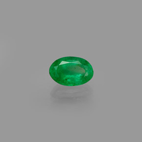 Esmeralda Verde natural de 0.38 ct, Corte Óvalo, SI