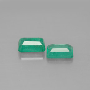 Gemas de esmeralda verde natural de  ct, corte esmeralda, SI