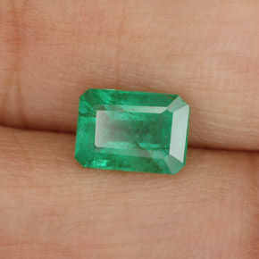 Esmeralda verde natural de 0,94 ct, corte esmeralda, SI