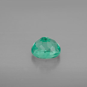 Esmeralda Verde natural de 0.74 ct, Corte Óvalo, VS-SI