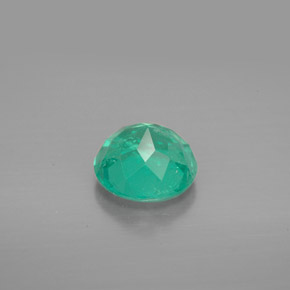 Esmeralda Verde natural de 1.74 ct, Corte Redondo, VS-SI