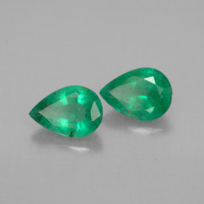 Gemas de esmeralda verde natural de  ct, en forma de pera, VS-SI