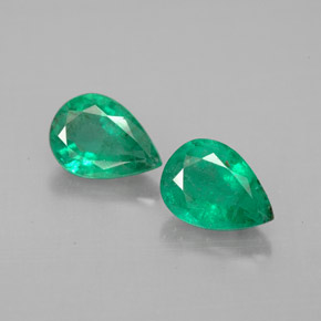 Gemas de esmeralda verde natural de  ct, en forma de pera, VS-SI