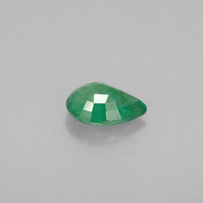 Esmeralda verde natural de 0,59 ct, en forma de pera, VS-SI