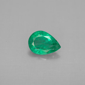 Esmeralda verde natural de 0,56 ct, en forma de pera, VS-SI
