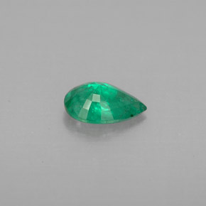 Esmeralda verde natural de 0,56 ct, en forma de pera, VS-SI
