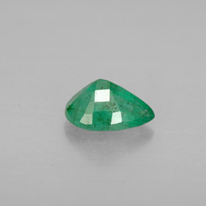 Esmeralda verde natural de 0,67 ct, en forma de pera, VS-SI