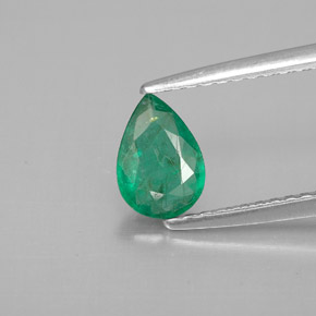 Esmeralda verde natural de 0,50 ct, en forma de pera, VS-SI