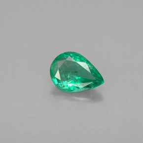 Esmeralda verde natural de 0,50 ct, en forma de pera, VS-SI