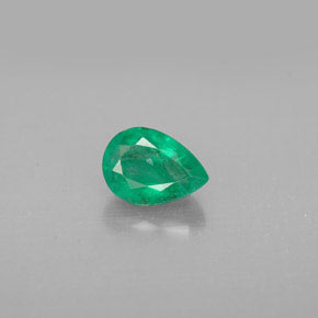 Esmeralda verde natural de 0,78 ct, en forma de pera, VS-SI