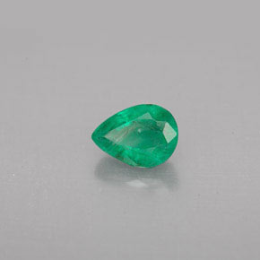 Esmeralda verde natural de 0,78 ct, en forma de pera, VS-SI