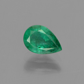 Esmeralda verde natural de 0,67 ct, en forma de pera, VS-SI
