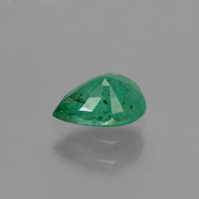 Esmeralda verde natural de 0,67 ct, en forma de pera, VS-SI
