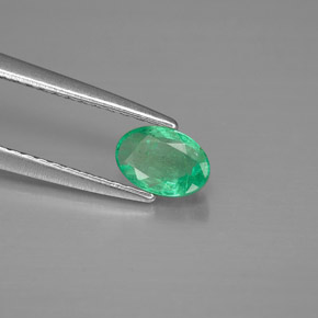Esmeralda verde natural de 0,42 ct, corte óvalo, VS-SI