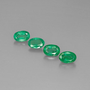 Gemas de esmeralda verde natural de  ct, corte óvalo, VS-SI