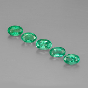Gemas de esmeralda verde natural de  ct, corte óvalo, VS-SI