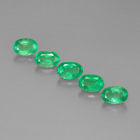 Gemas de esmeralda verde natural de  ct, corte óvalo, VS-SI