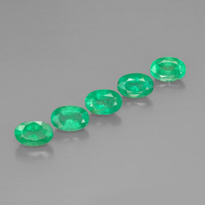 Gemas de esmeralda verde natural de  ct, corte óvalo, VS-SI