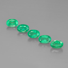 Gemas de esmeralda verde natural de  ct, corte óvalo, VS-SI