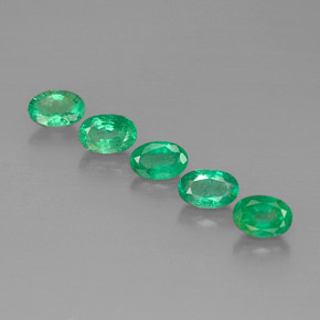 Gemas de esmeralda verde natural de  ct, corte óvalo, VS-SI