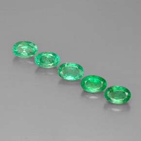 Gemas de esmeralda verde natural de  ct, corte óvalo, VS-SI