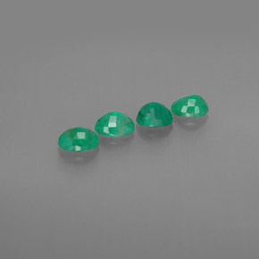 Gemas de esmeralda verde natural de  ct, corte óvalo, SI