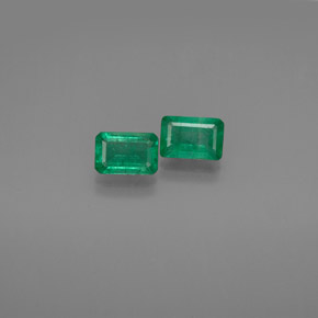 Gemas de esmeralda verde natural de  ct, corte esmeralda, SI
