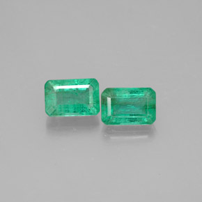 Gemas de esmeralda verde natural de  ct, corte esmeralda, SI