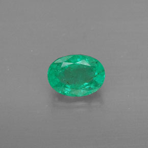Esmeralda verde natural de 0,37 ct, corte óvalo, SI