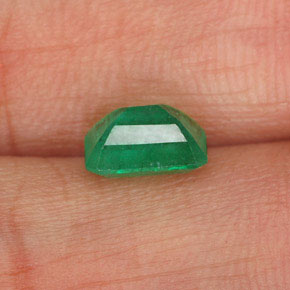 Esmeralda verde natural de 0,97 ct, corte esmeralda, I1