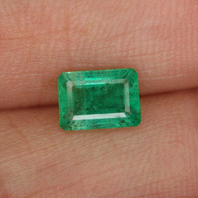Esmeralda verde natural de 0,88 ct, corte esmeralda, I1